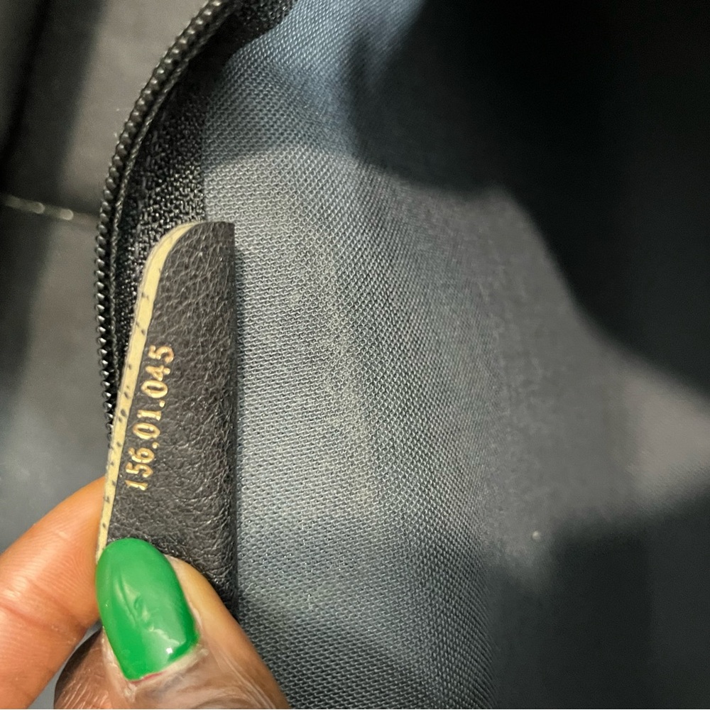 Gucci Black/Gray Monogram Toiletry Pouch - Picture 9 of 9